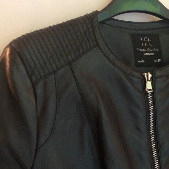 Faux leather jacket purchased in Spain - Picture 6 of 7